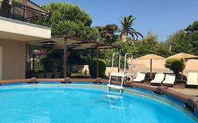 Athenian Riviera Family House